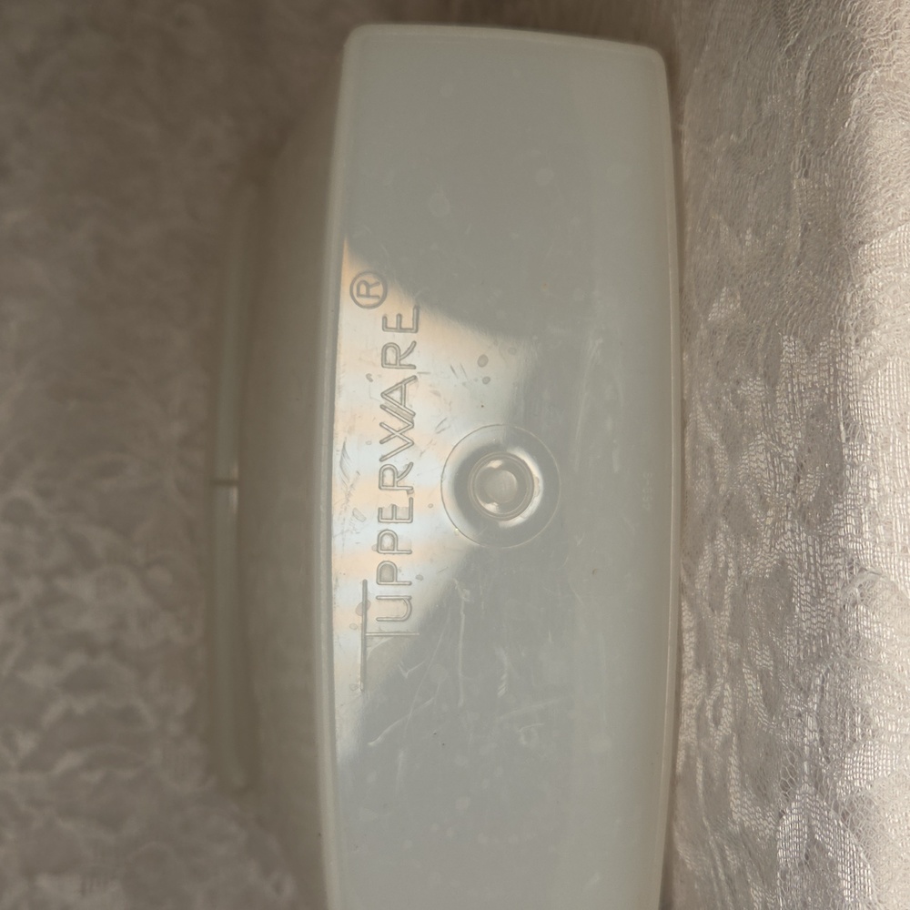 Tupperware: Container - Picture 6 of 7